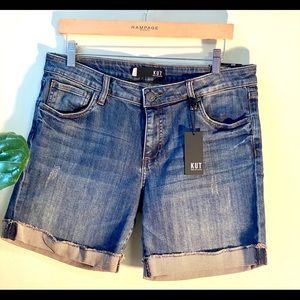 CATHERINE BOYFRIEND JEANS SHORTS